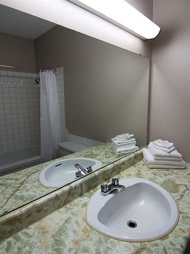 Motel Princesse Chicoutimi Eksteriør billede